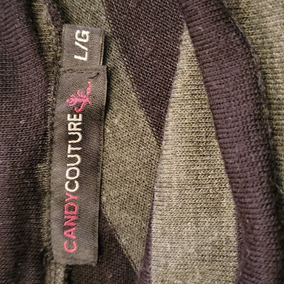 CandyCouture Top L Collar Black and Gray Diagonal Stripes - Picture 7 of 7